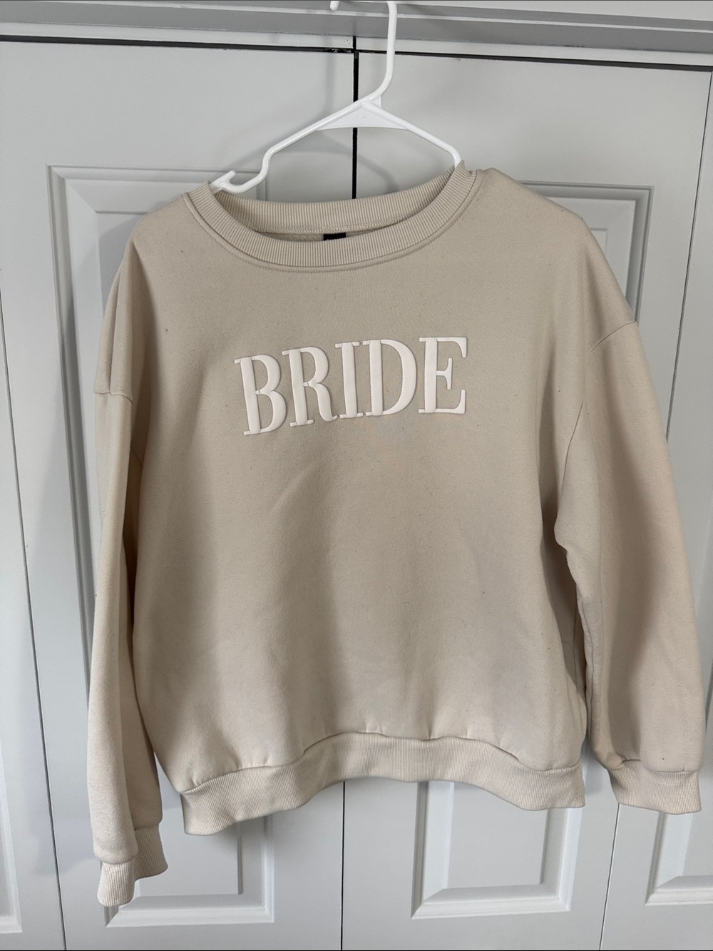SHEIN Cream 'BRIDE' Pullover Sweatshirt